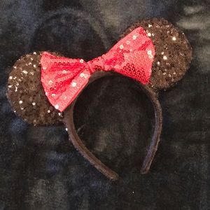 Authentic Disney Minnie Mouse Ears